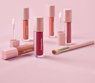 Rare Beauty Stay Vulnerable Liquid Eyeshadow